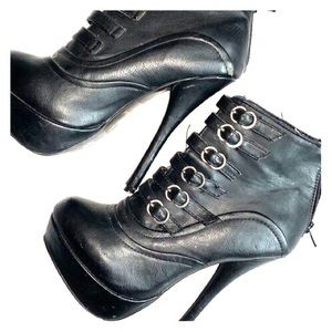 Sky high black booties